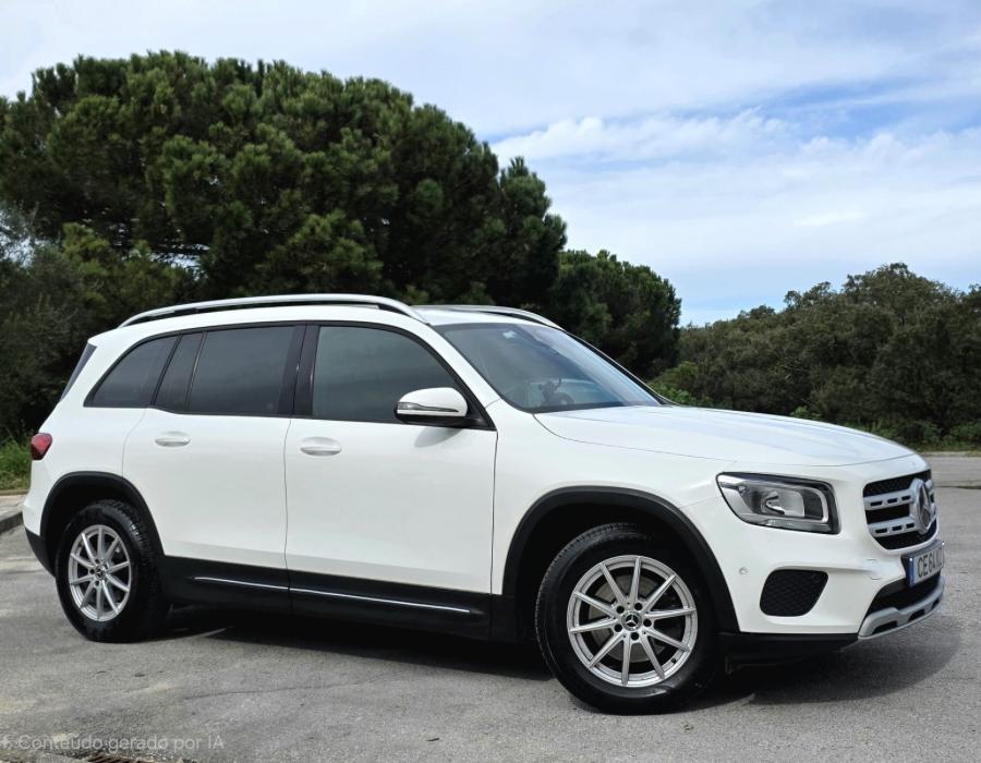 MERCEDES-BENZ GLB180D